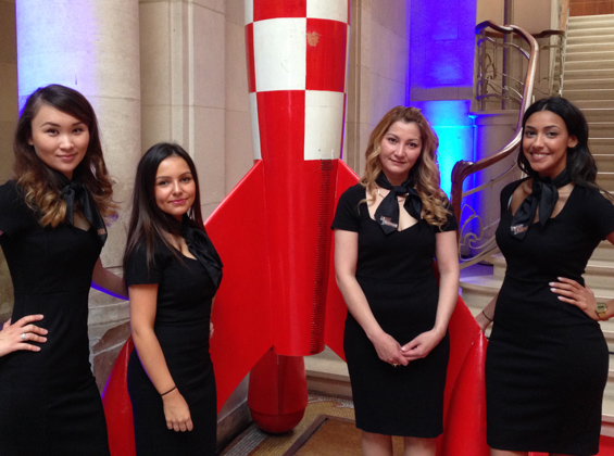 Hôtesses uniforme classique Event-Partner