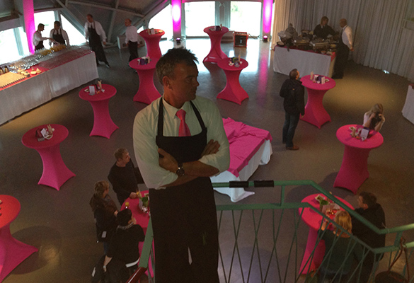 Atomium  Mise en place suivi d'un Walking dinner